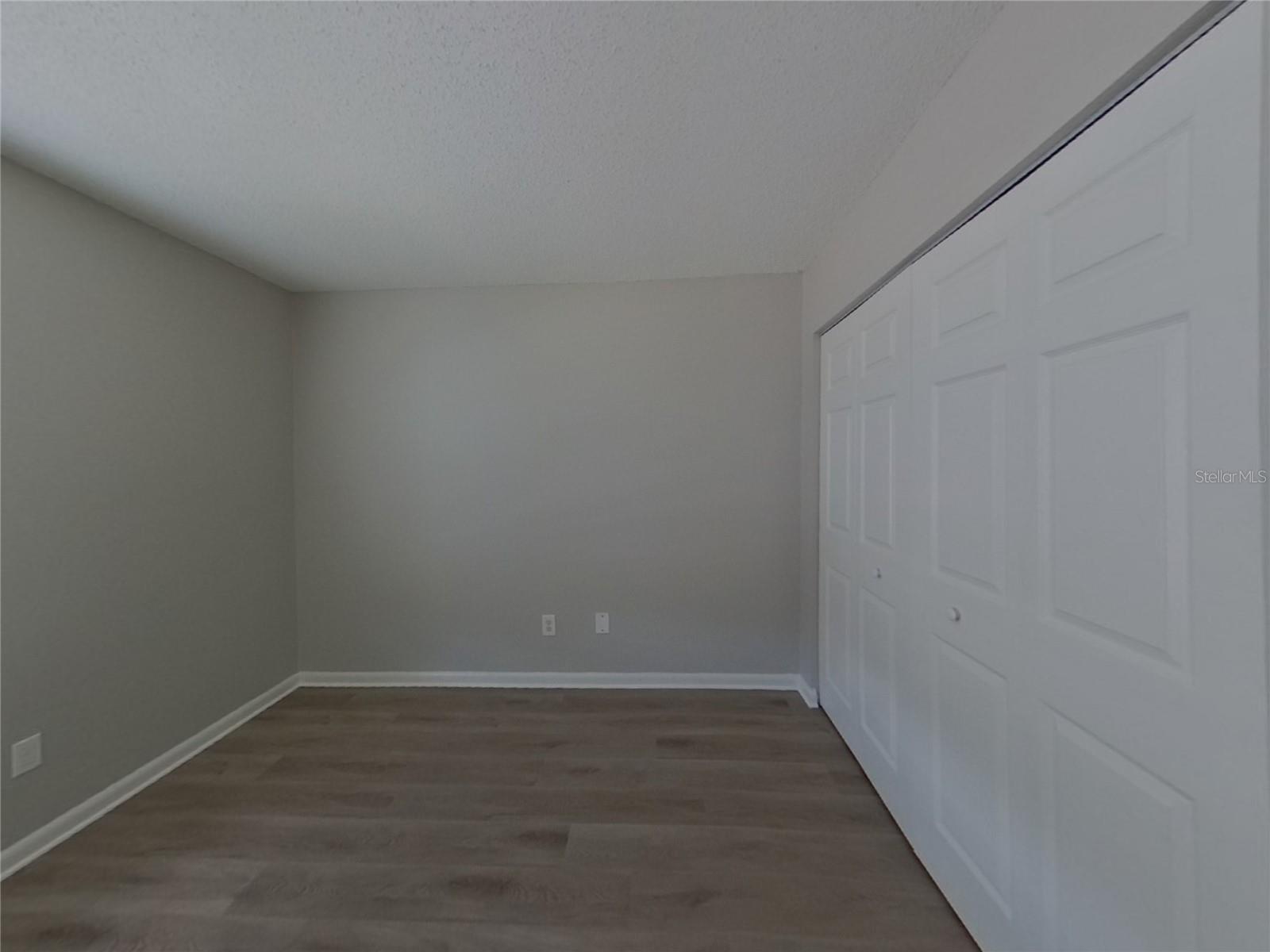 GROVE POINT VILLAGE UNIT I - Residential Lease