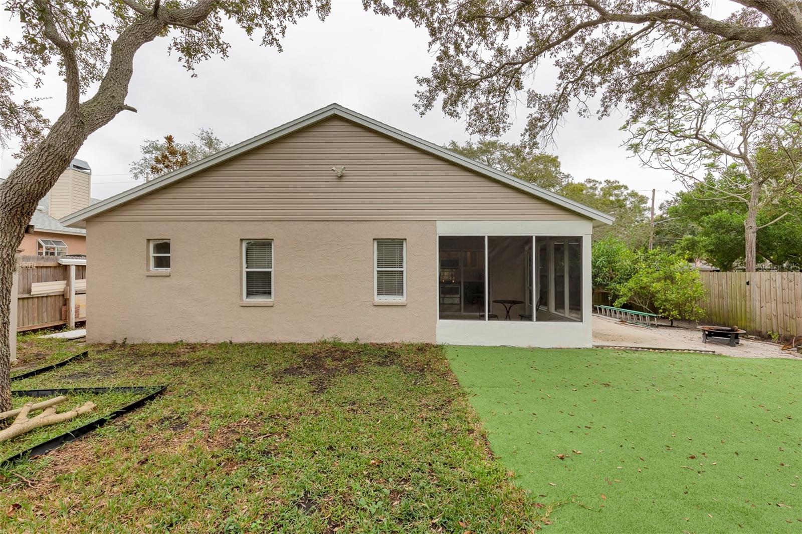 DIXIE PARK - Residential