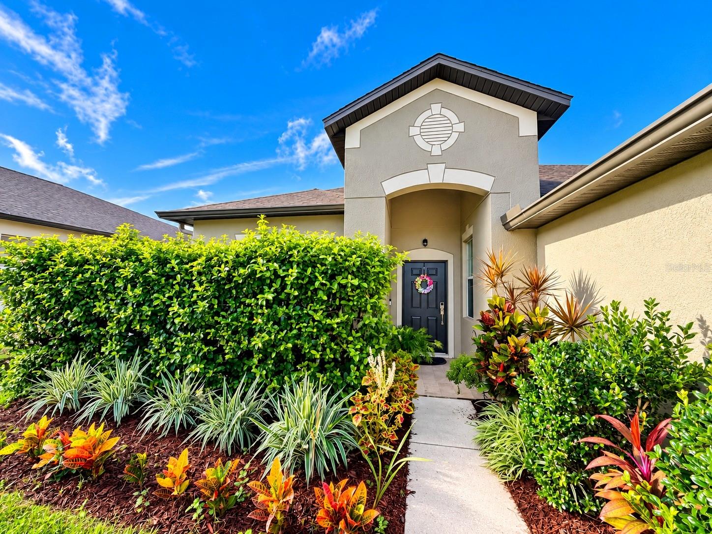 3748 ROUND TABLE COURT