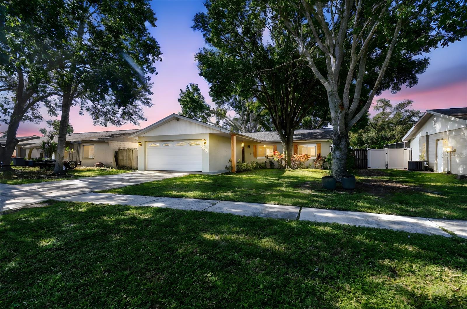 8104 CANDLEWOODE DRIVE