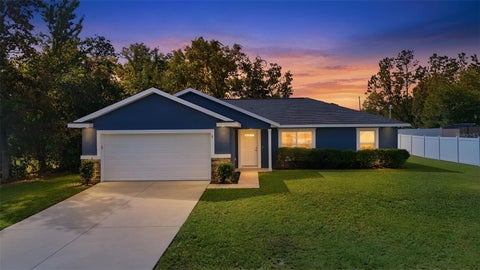 Photo of 8 Fir Trail Pass, Ocala, FL 34472 (MLS # OM734863)