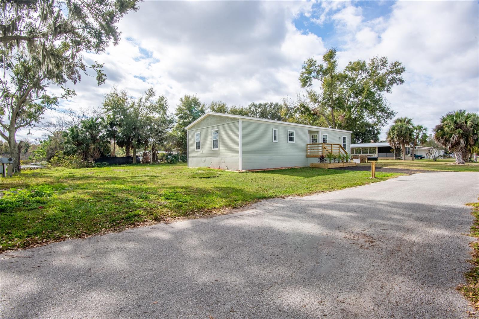 MONTVERDE MOBILE HOME SUB - Residential