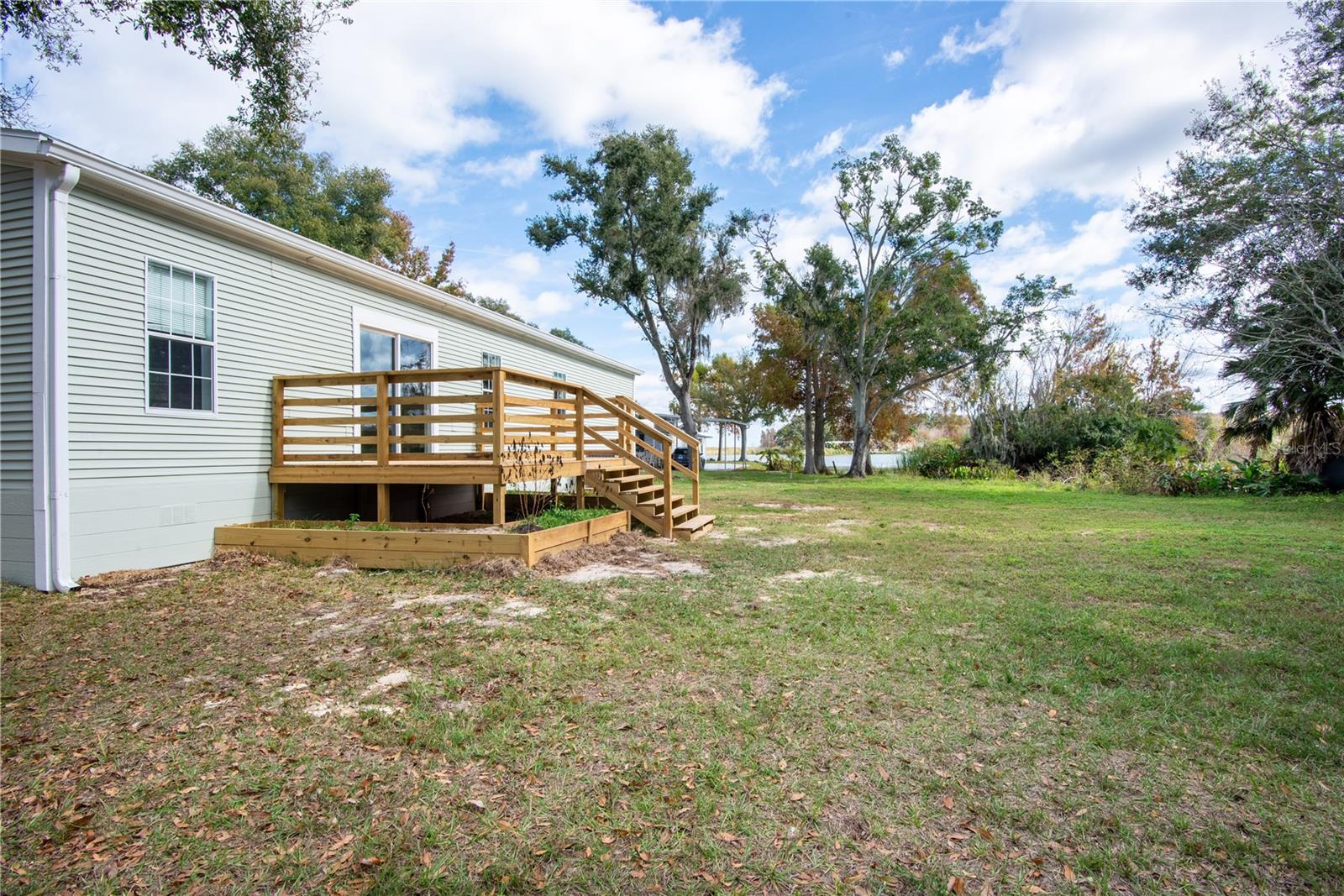 MONTVERDE MOBILE HOME SUB - Residential