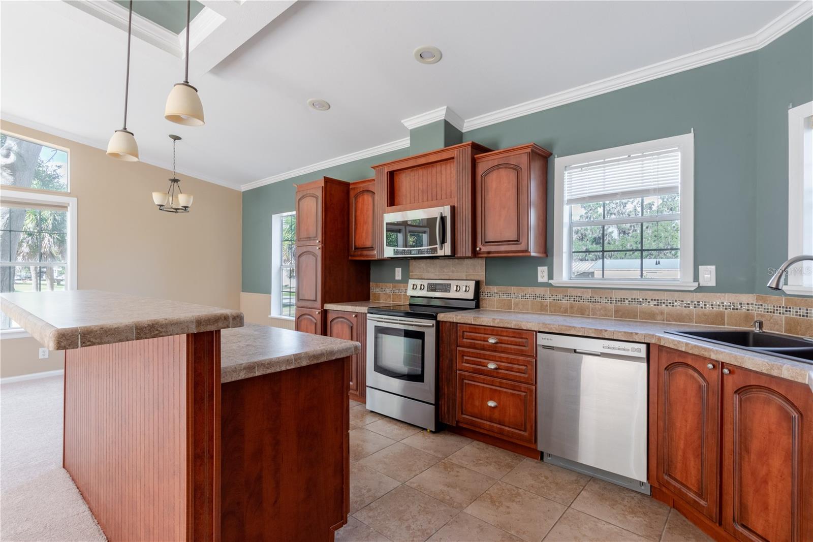 MONTVERDE MOBILE HOME SUB - Residential