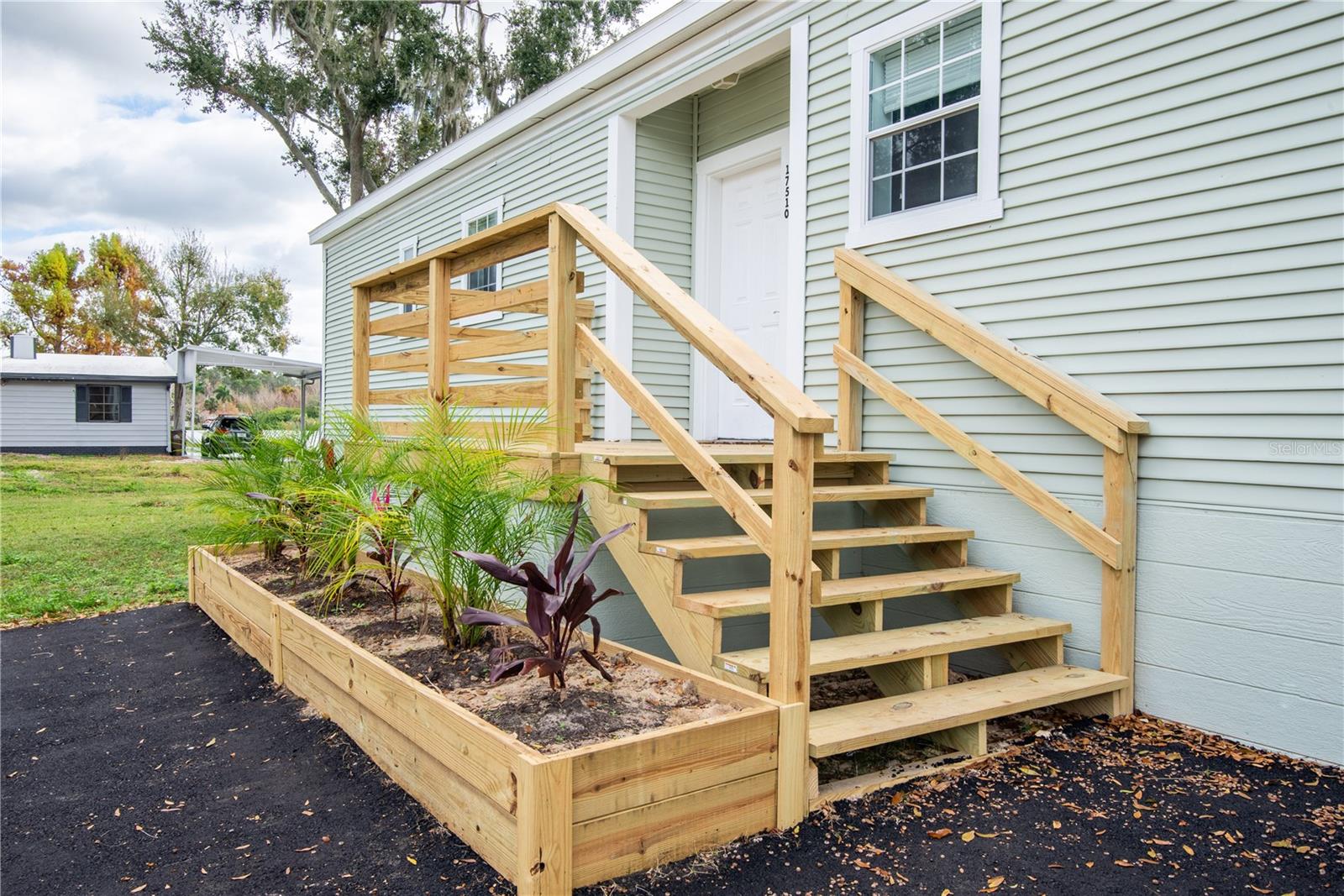 MONTVERDE MOBILE HOME SUB - Residential