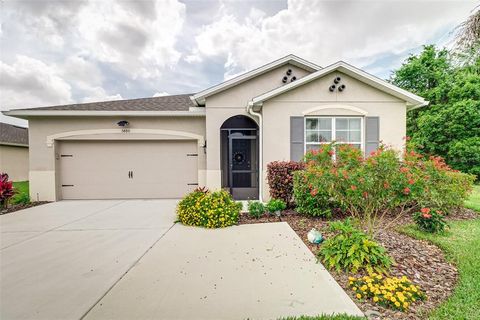 A home in WINTER HAVEN