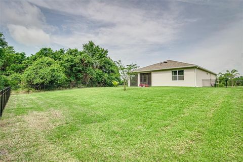 A home in WINTER HAVEN