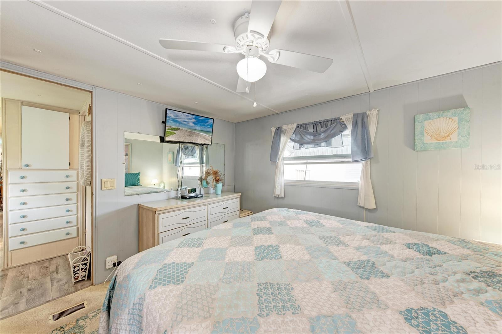 PARADISE BAY ESTATES CO-OP - Residential