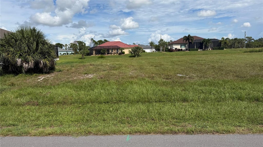 Photo of 176 W Pine Valley Lane, Rotonda West, FL 33947 (MLS # C7530559)