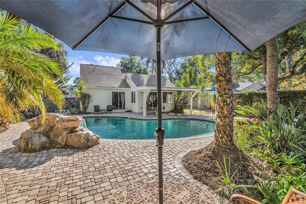 Photo of 721 Gamewell Avenue, Maitland, FL 32751 (MLS # O6383594)