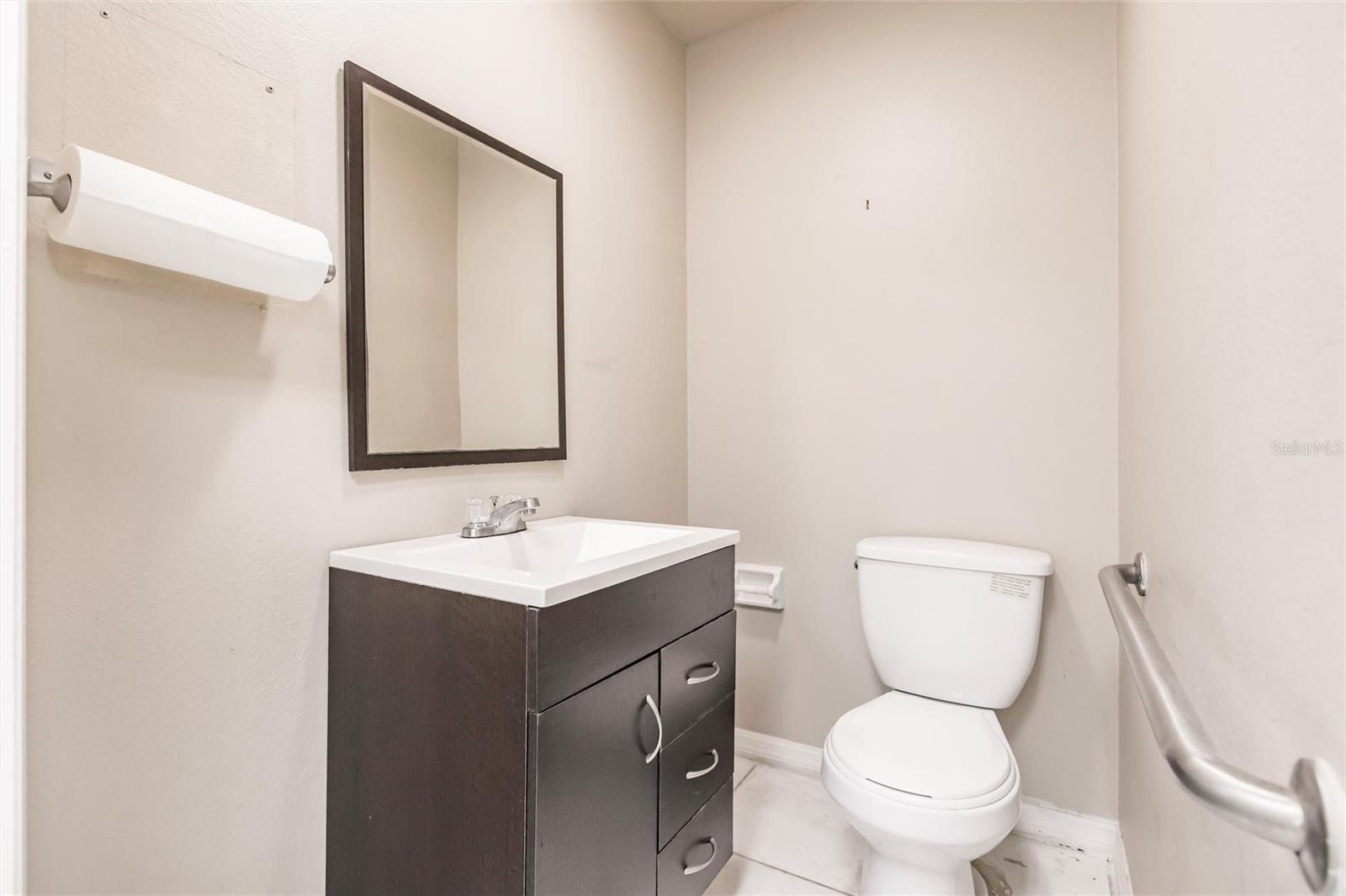 GILCHRISTS & BALDWINS SUB - Commercial Sale