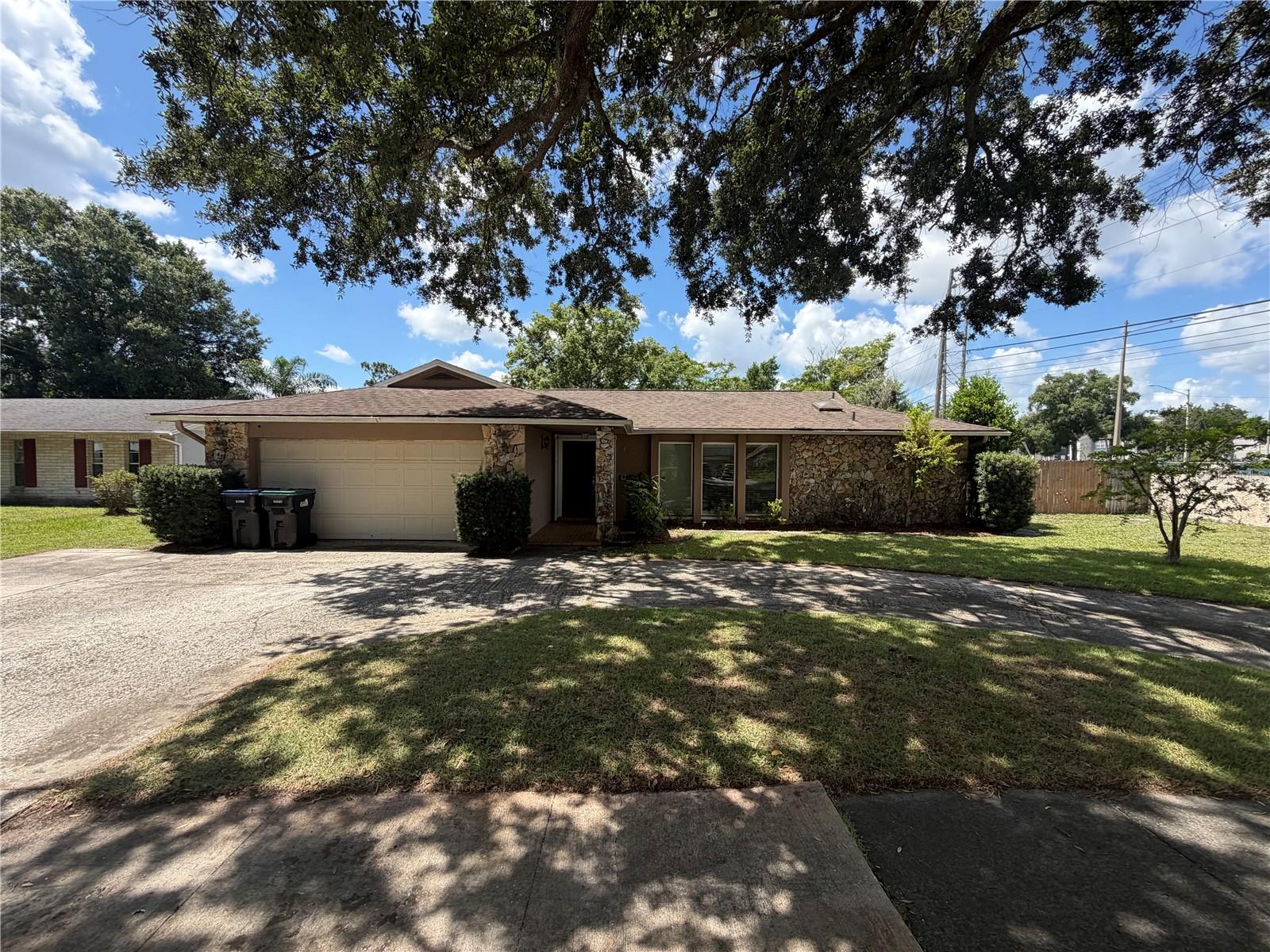 7500 WAUNATTA COURT