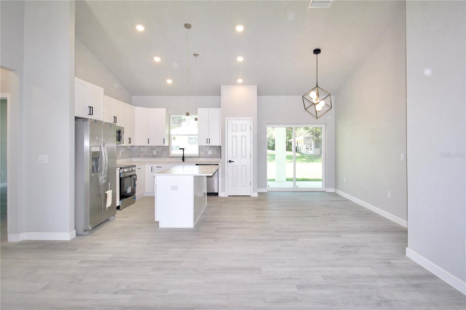 SUN N LAKE - Residential