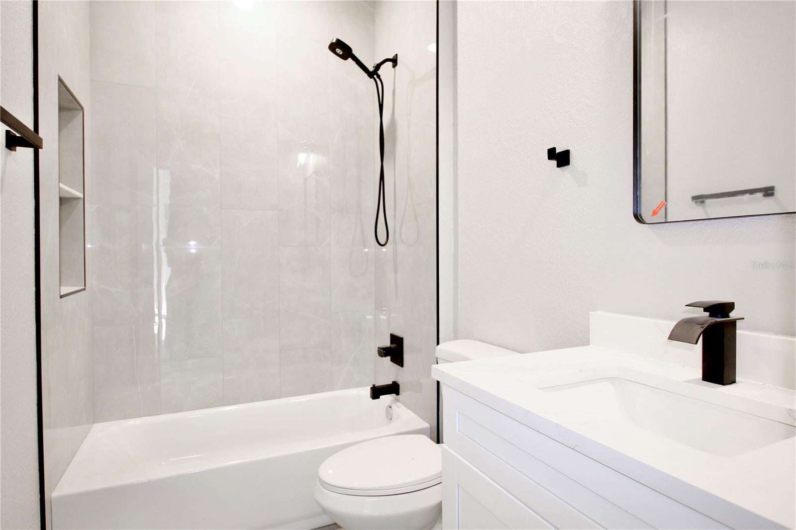 SUN N LAKE - Residential