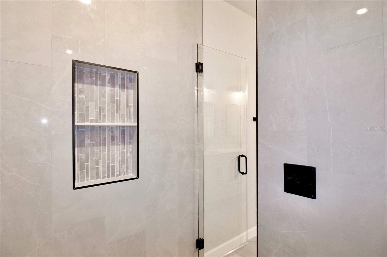 SUN N LAKE - Residential