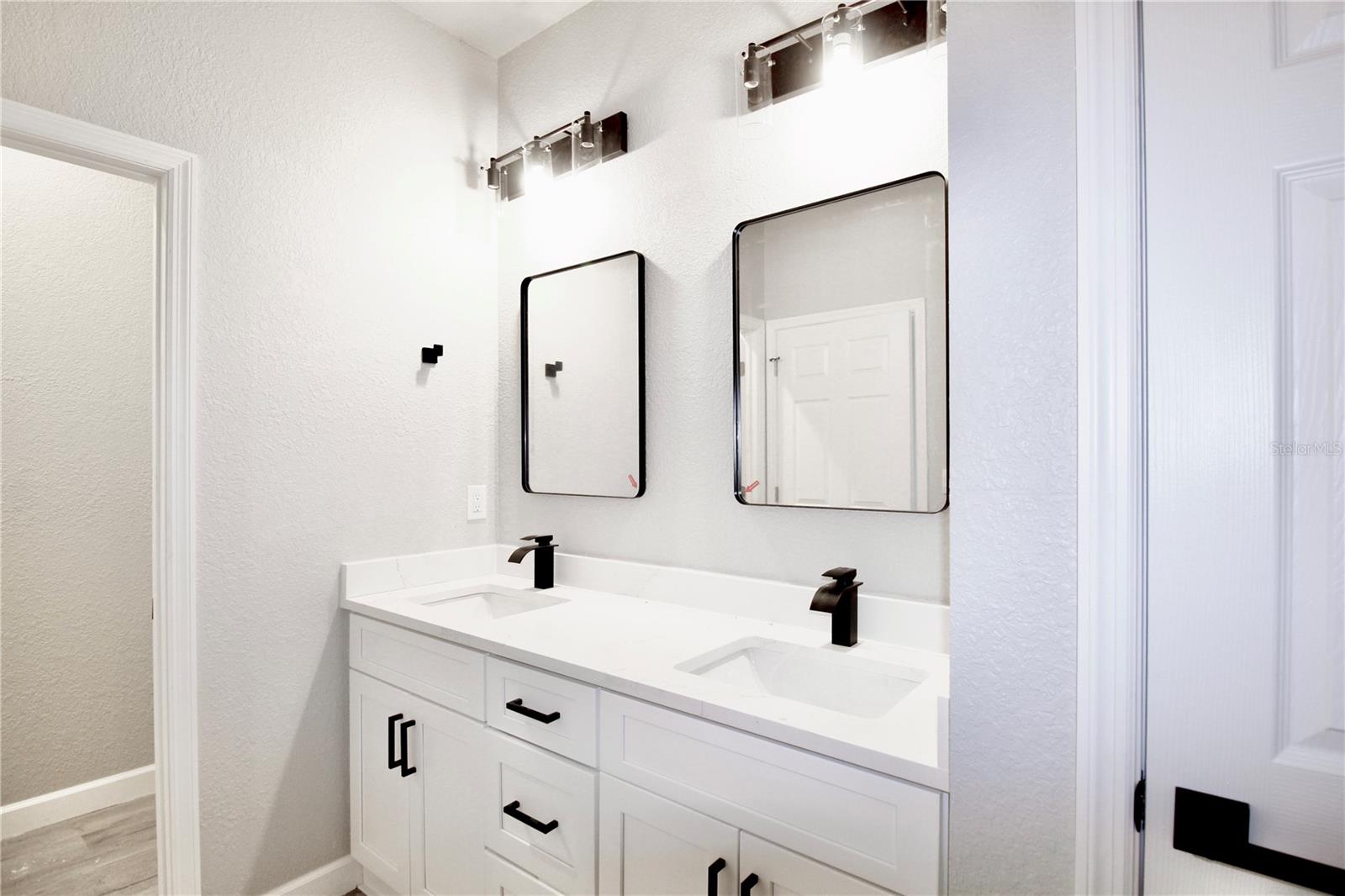 SUN N LAKE - Residential