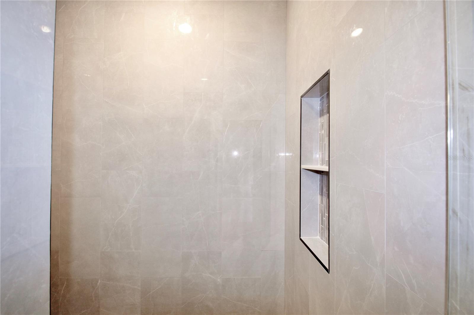 SUN N LAKE - Residential