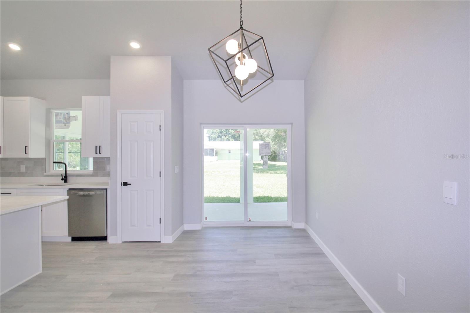 SUN N LAKE - Residential