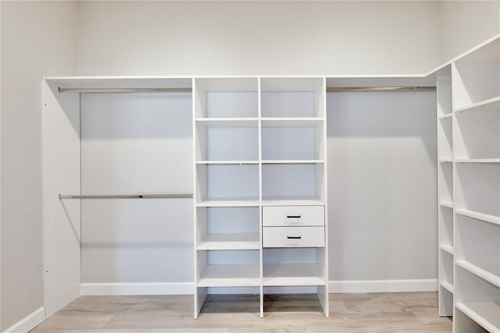 SUN N LAKE - Residential