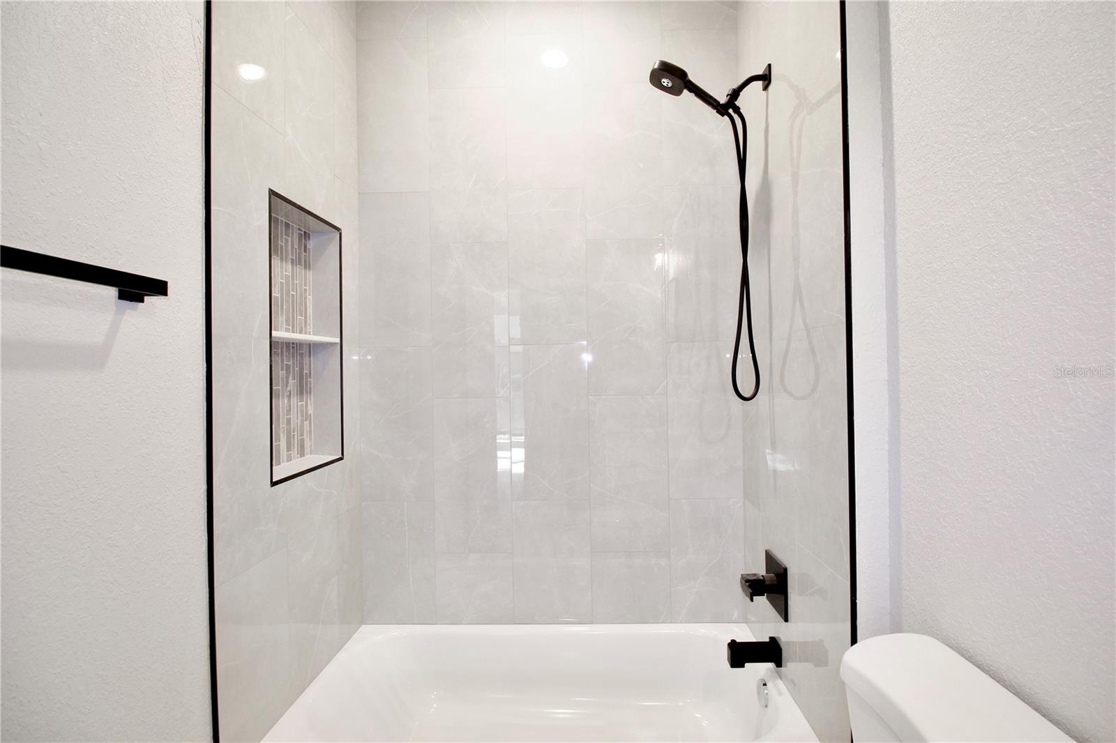 SUN N LAKE - Residential