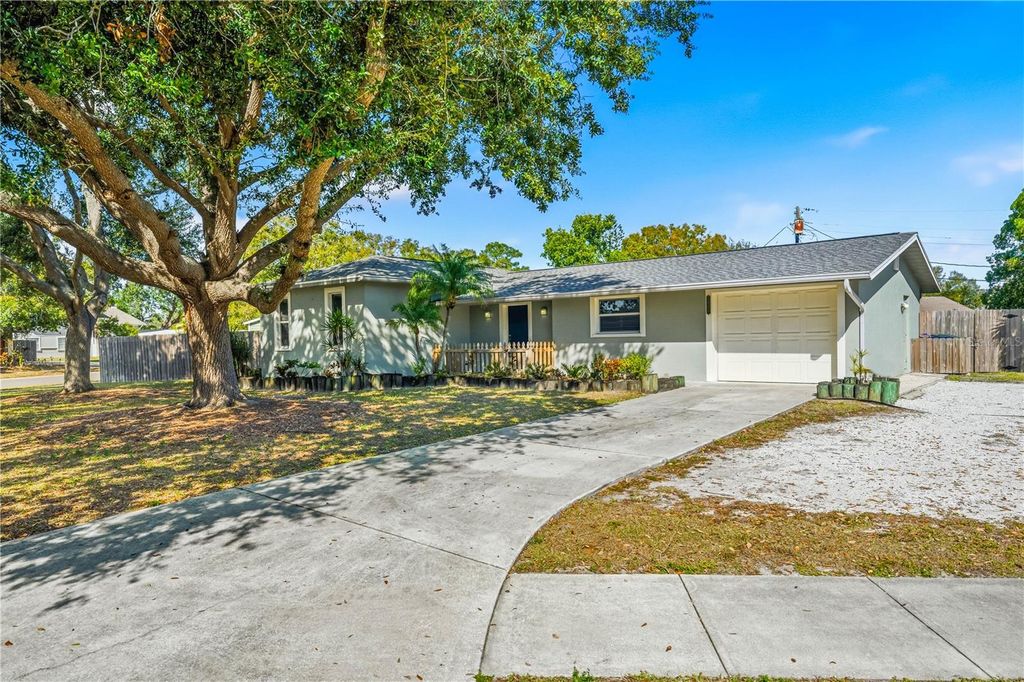 Photo of 5353 Hayden Boulevard, Sarasota, FL 34232 (MLS # A4677785)