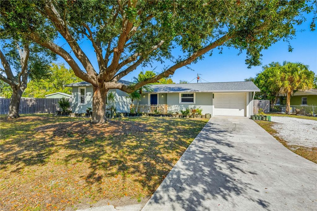 Photo of 5353 Hayden Boulevard, Sarasota, FL 34232 (MLS # A4677785)