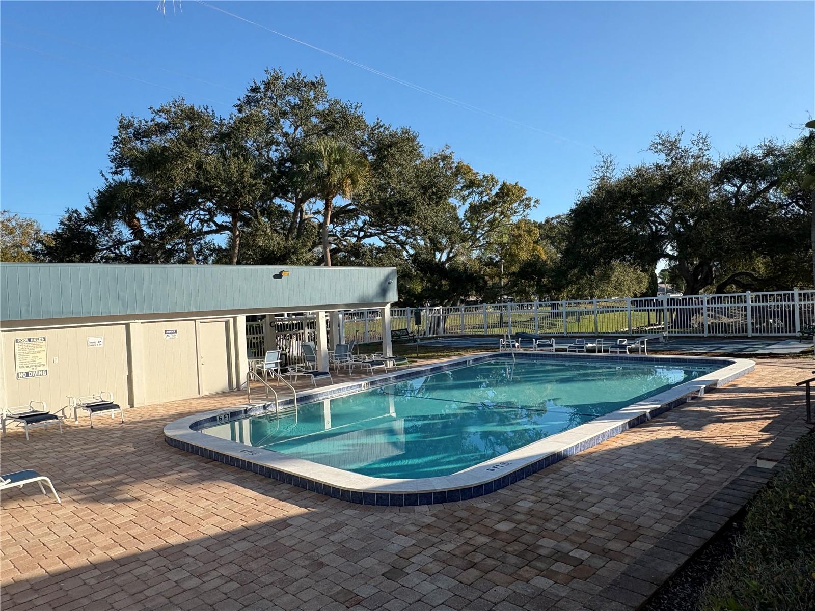 BAY TOWNE - Residential