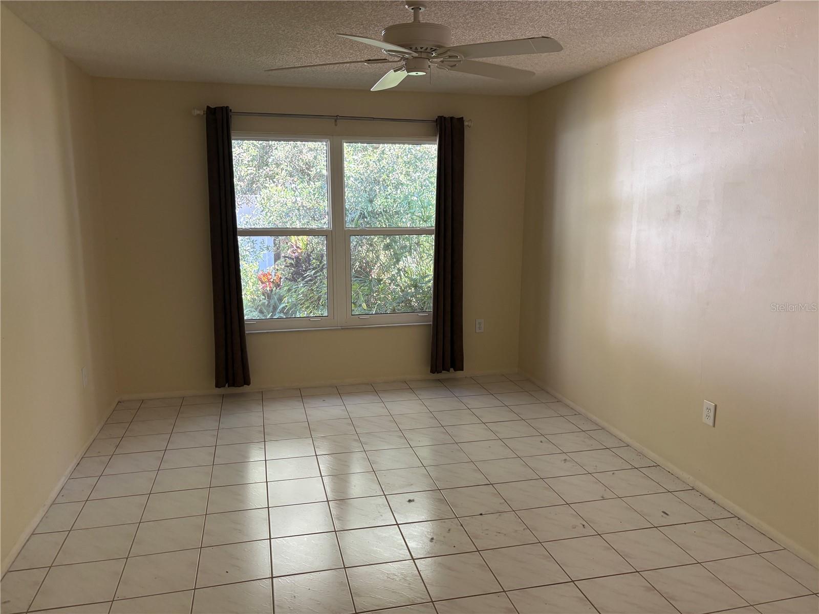 BAY TOWNE - Residential