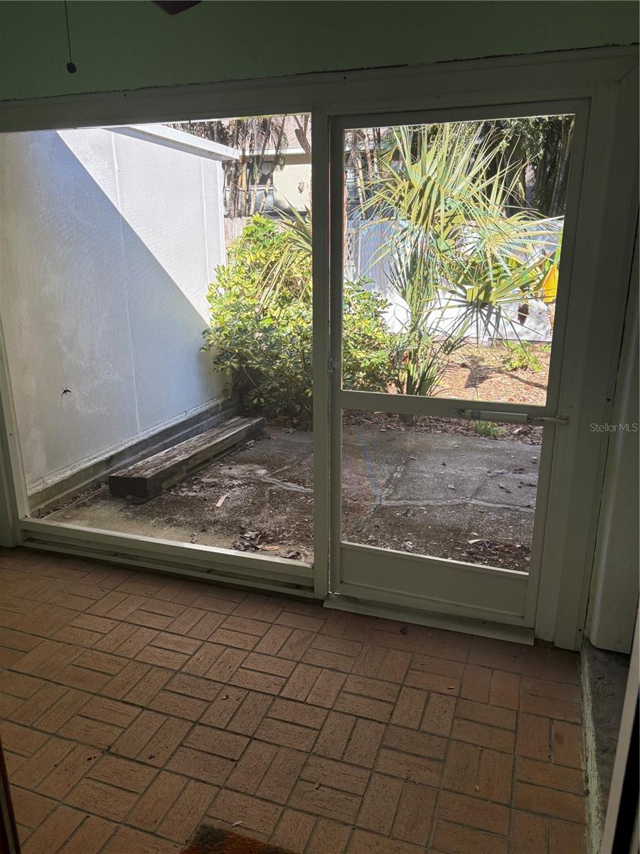 BAY TOWNE - Residential