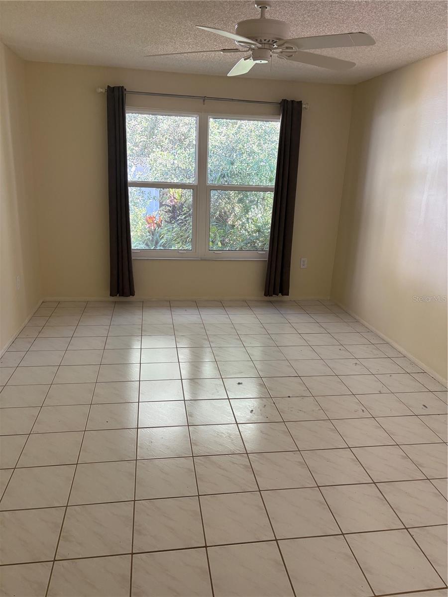 BAY TOWNE - Residential