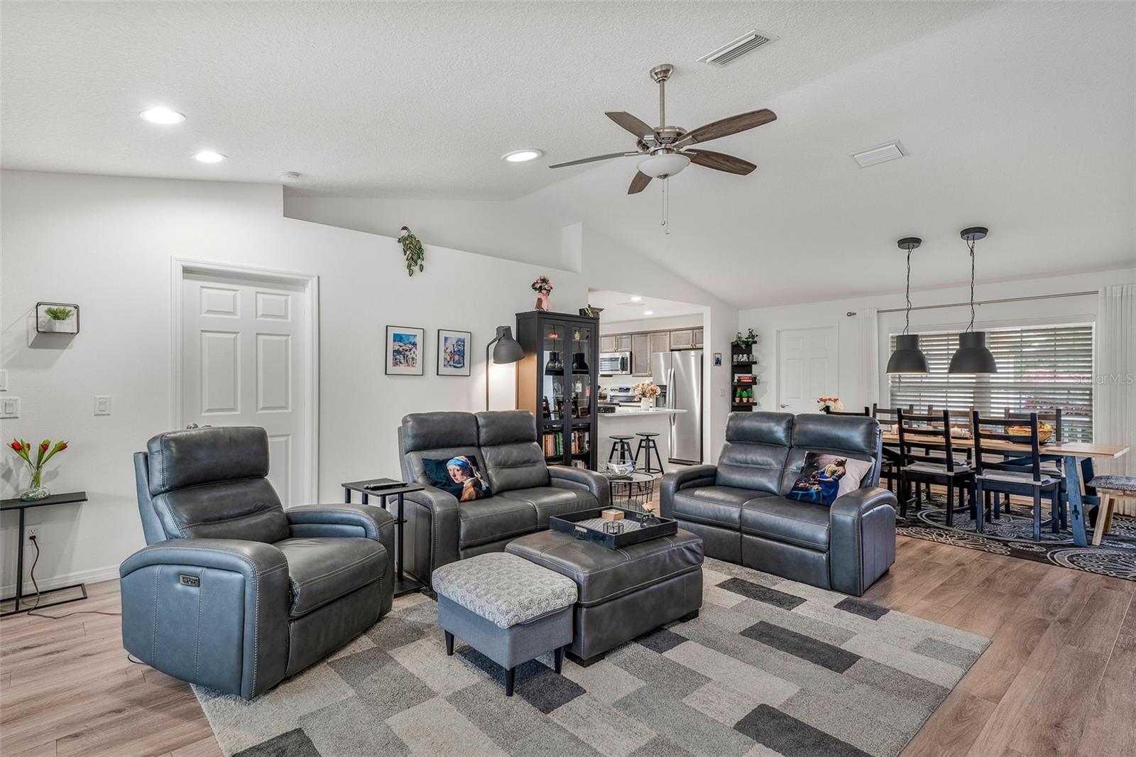 INVERNESS VILLAGE UNIT 04 - Residential