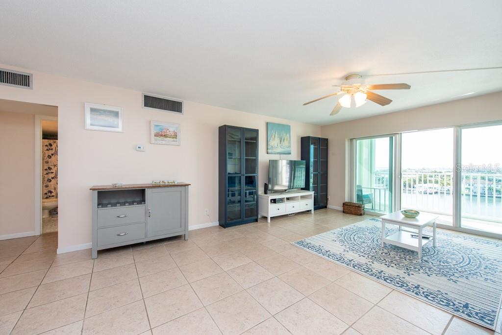 THREE PALMS POINTE CONDO - Residential Lease