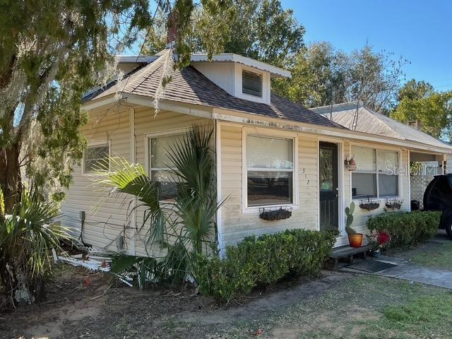 EUSTIS SHORTS MRS - Residential