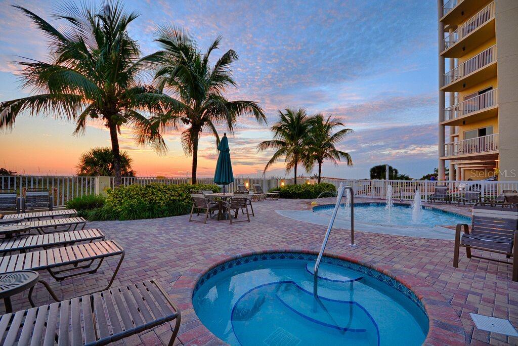 SUNSET VISTAS CONDO HOTEL ON THE GULF - Residential