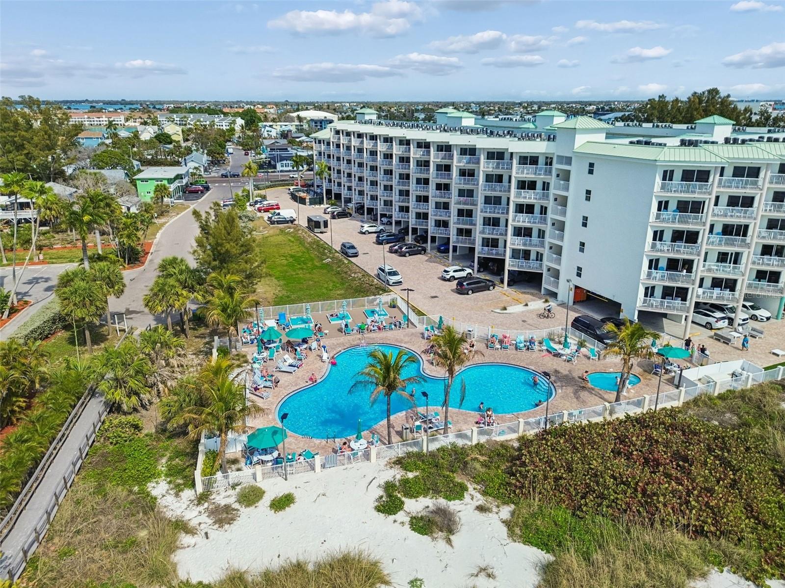 SUNSET VISTAS CONDO HOTEL ON THE GULF - Residential