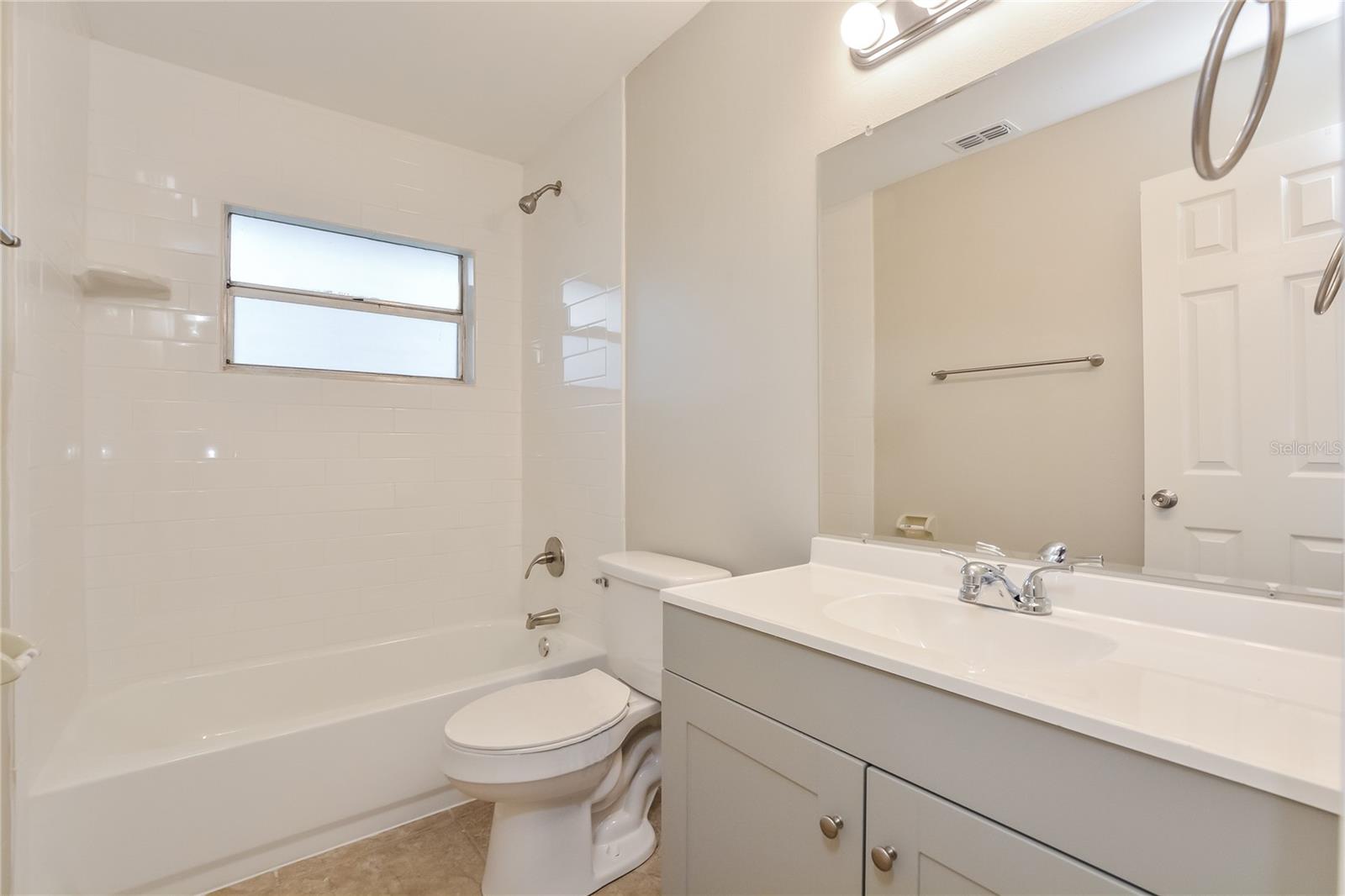 GATEWOOD PH 01 - Residential Lease