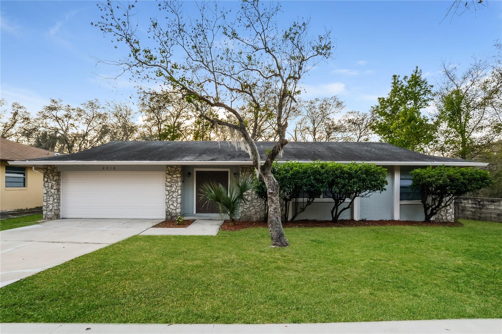 GATEWOOD PH 01 - Residential Lease