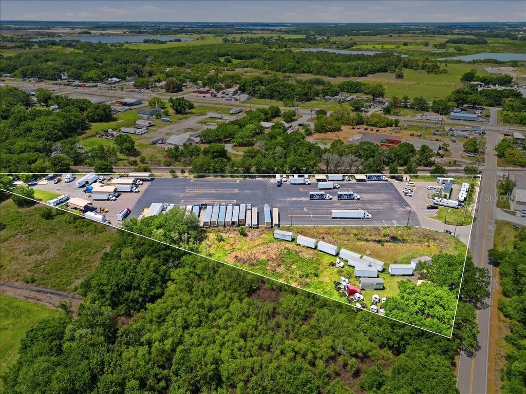 Photo of 100 S Airport Road, Lake Wales, FL 33859 (MLS # S5147981)