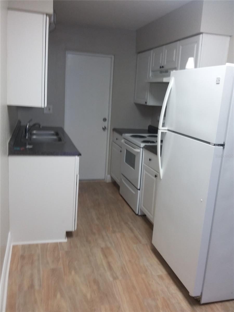 RIVERSIDE PARK SEC A - Residential Lease