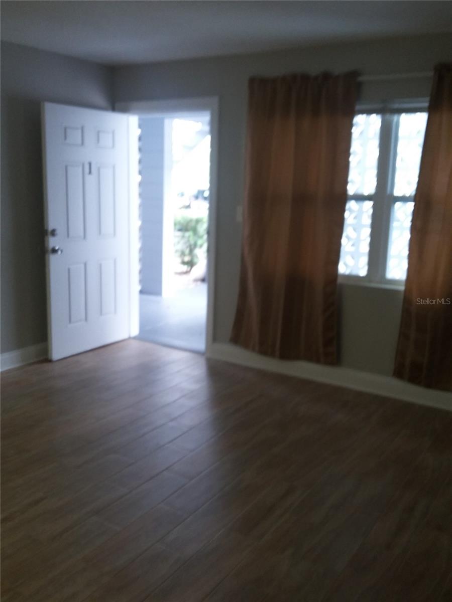 RIVERSIDE PARK SEC A - Residential Lease