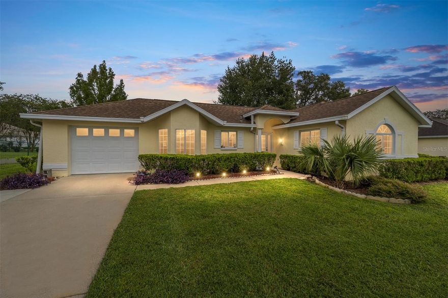 Snow Birds dream,  Completely FURNISHED, move in ready winter home in the Gated Golf Course Community of Ocala Palms.  Located in the highly desirable area of NW Ocala,  (2 Miles) of the World Equestrian Center.  Recently Updated with New Counter tops, knocking down a wall and opening up the kitchen, 6 new windows, new flooring throughout including tile in the Lania, new interior paint, and new landscaping outside. 
This quaint Palmetto model home is located across the street from the clubhouse, Billard Room, library, Gym, recreational courts, and Olympic-sized pool and Heated enclosed Pool.  Residents can also enjoy spending time on the 18-hole golf course, join some of the many resident-organized community clubs and social groups.
The Palmetto has 2-bedrooms,  2-baths,  tall vaulted ceilings. Lots of natural light throughout. A combination living and dining area provides plenty of space and includes sliding glass door access to the back patio, while the cozy kitchen provides ample counter and cabinet space,  appliances, and a large breakfast nook with bay windows. The master suite is an extra spacious layout that includes its own private en-suite. At the back of the home is a glass-enclosed patio that serves as the perfect space to enjoy the year-round sunshine.  Other updates include a new irrigation system, electric water heater, garbage disposal. 
Ocala Palms is tucked along Highway 27, providing easy access to HITS Post Time Farm, the World Equestrian Center, Publix, banks, and a variety of nearby restaurants. If you’ve been searching for vibrant golf-course living in Ocala, this is  a wonderful option to consider!