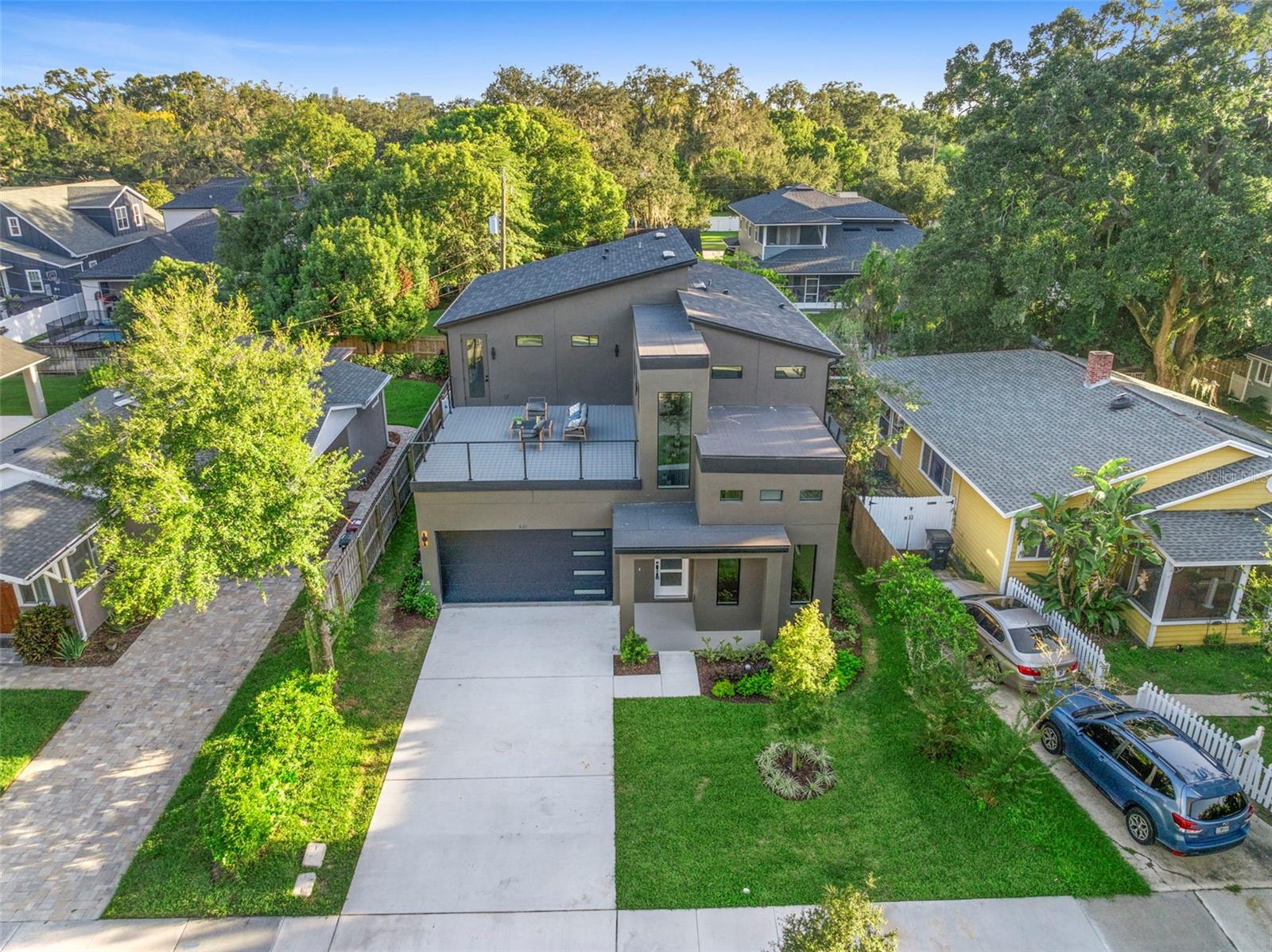 COLLEGE PARK GOLF COURSE - Residential
