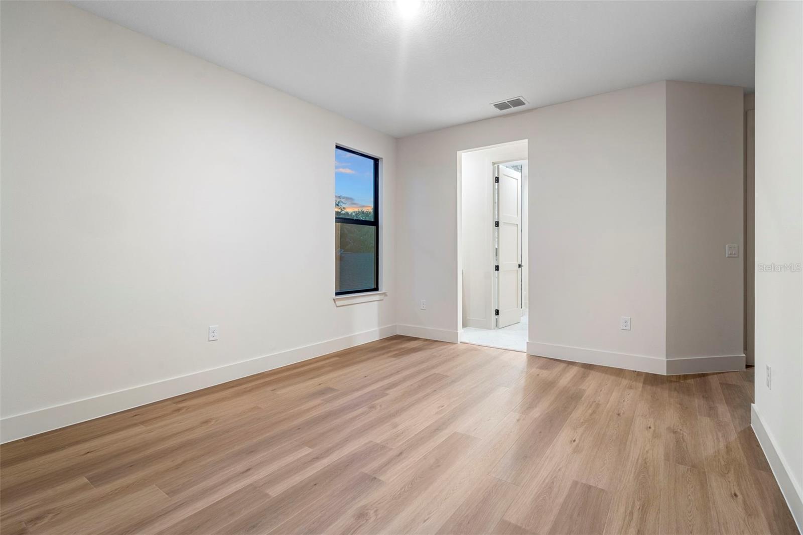 COLLEGE PARK GOLF COURSE - Residential