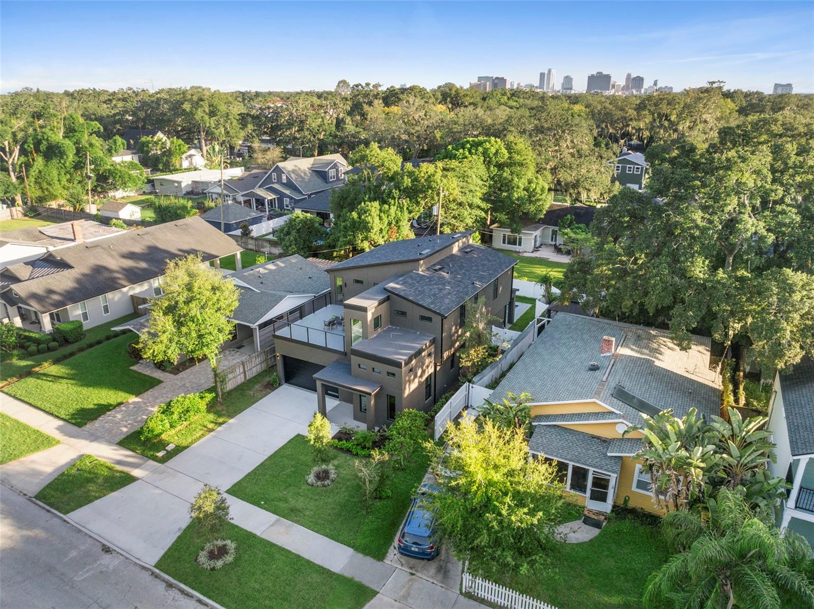 COLLEGE PARK GOLF COURSE - Residential