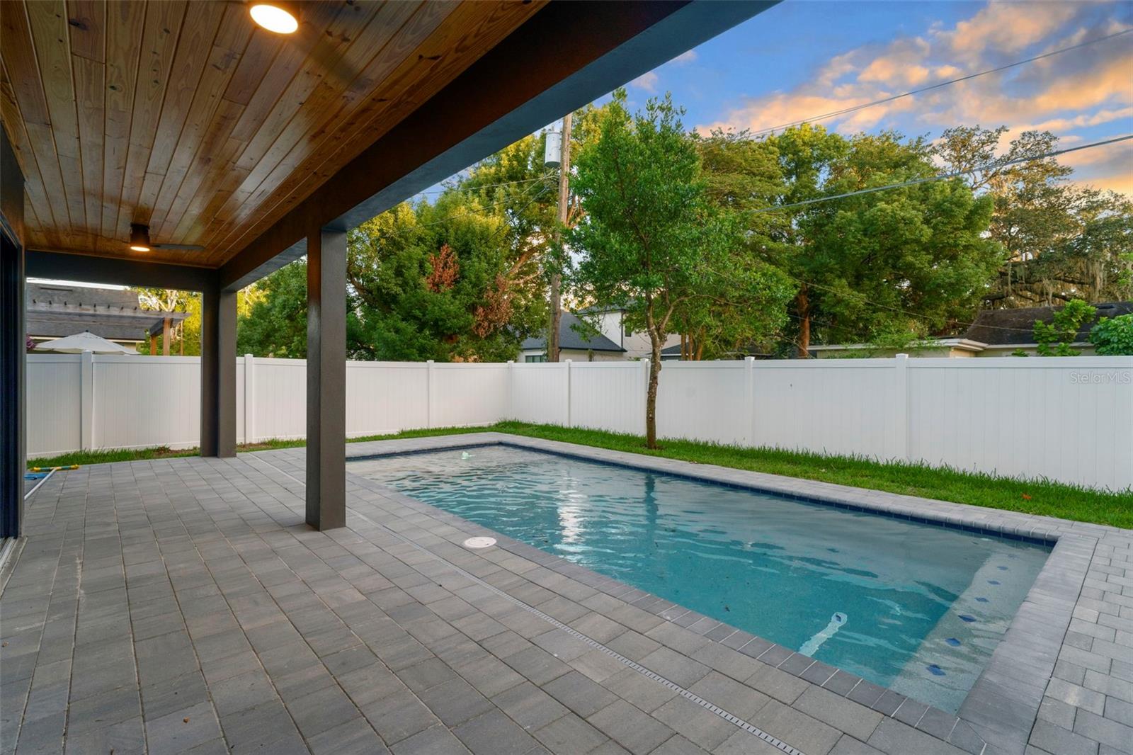COLLEGE PARK GOLF COURSE - Residential