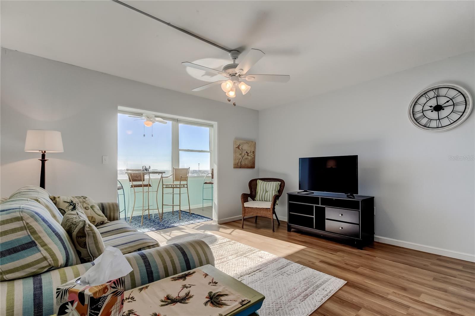 CONTINENTAL TOWERS CONDO - Residential