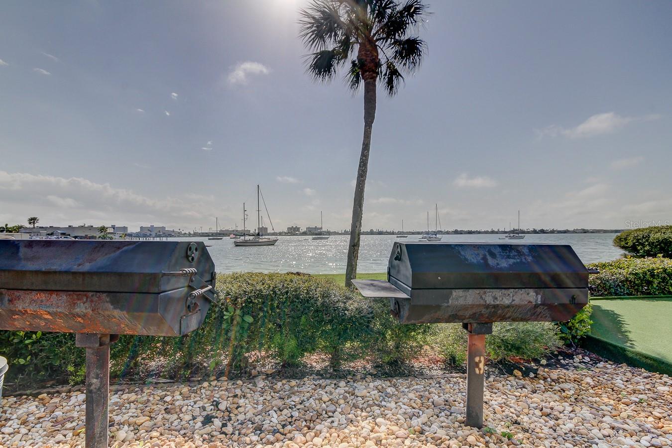 CONTINENTAL TOWERS CONDO - Residential