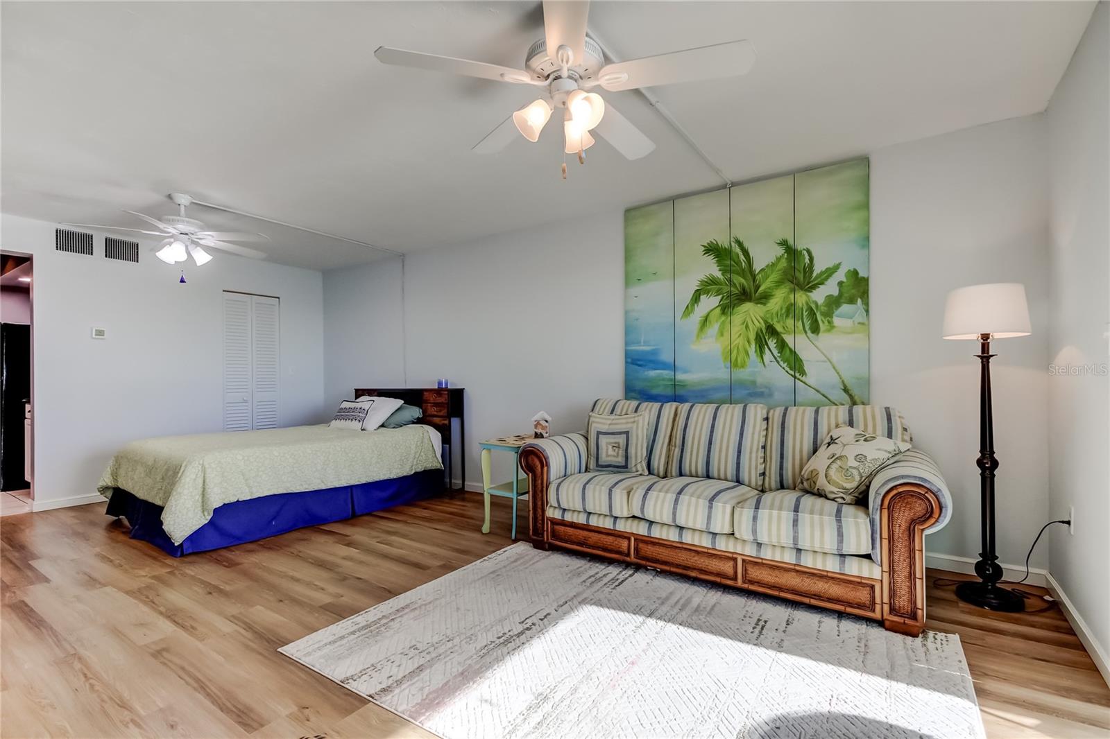 CONTINENTAL TOWERS CONDO - Residential