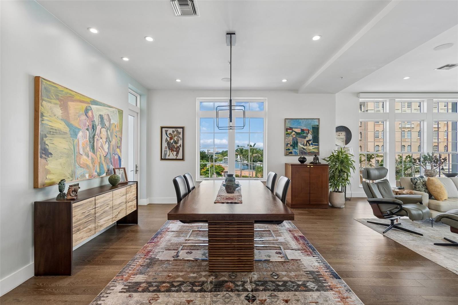 91 DAVIS BOULEVARD 301