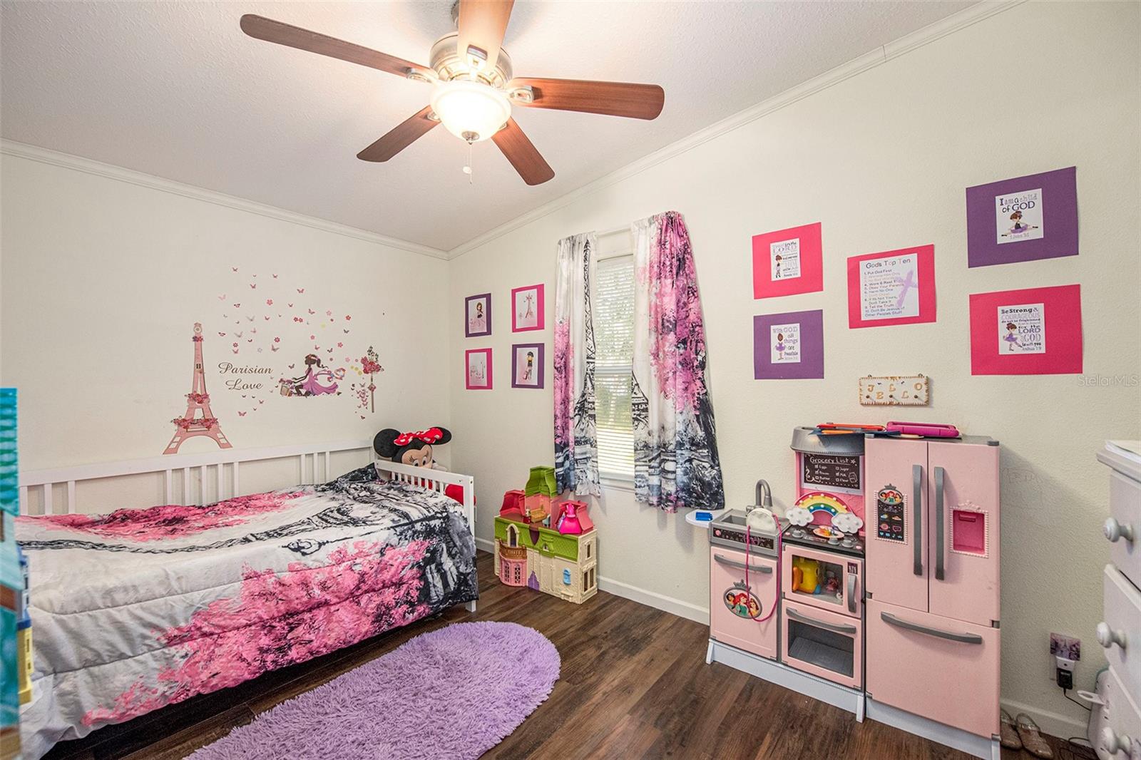 KEYSTONE PARK - Residential